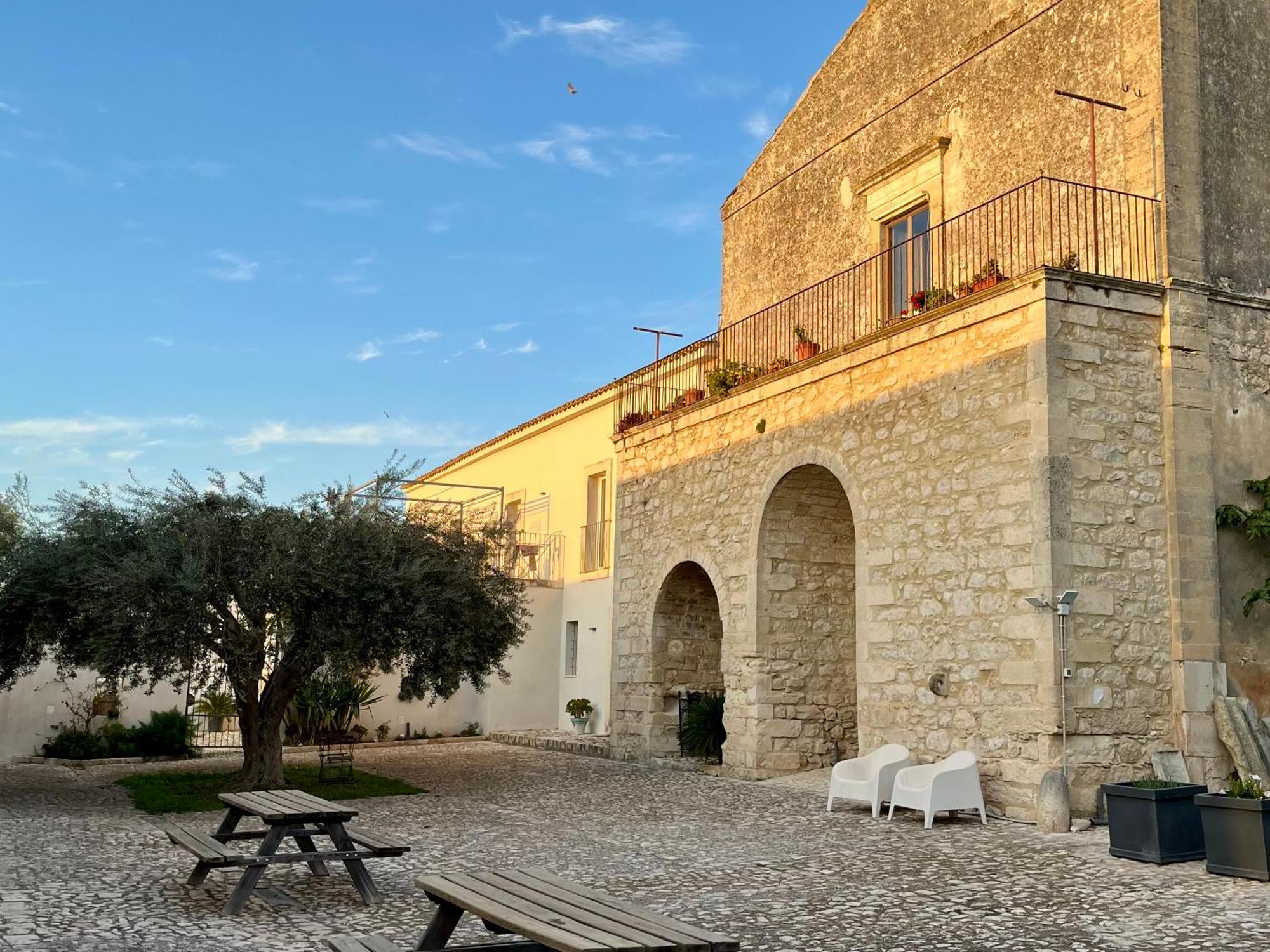 Bed and Breakfast Dimora Di Dante Chiaramonte Gulfi Zewnętrze zdjęcie